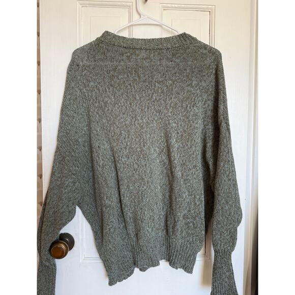 Saltwater Luxe Green Sweater Size Medium - Picture 2 of 3